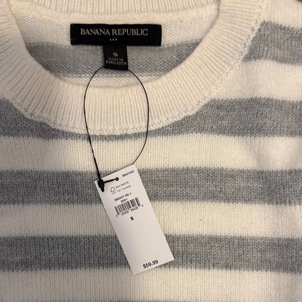 Women’s Banana Republic Crewneck Sweater - Cream and Gray Stripes - Picture 2 of 3